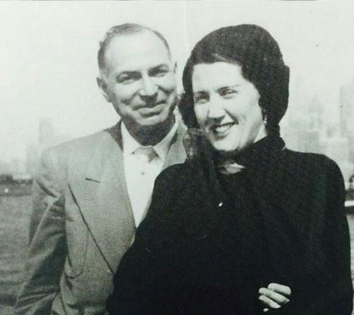 Sid and Berta Thal in NYC