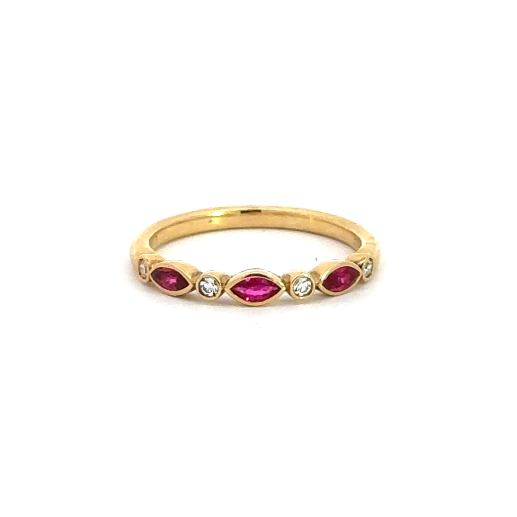 Suwa 18k yellow gold ruby marquise diamond ring