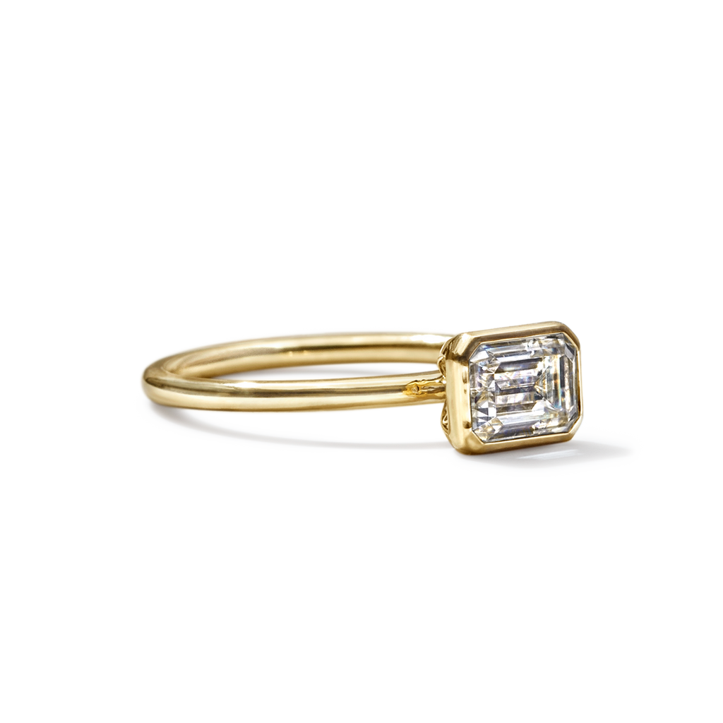ILA Bezel Emerald Cut Diamond Engagement Ring 18K Yellow Gold
