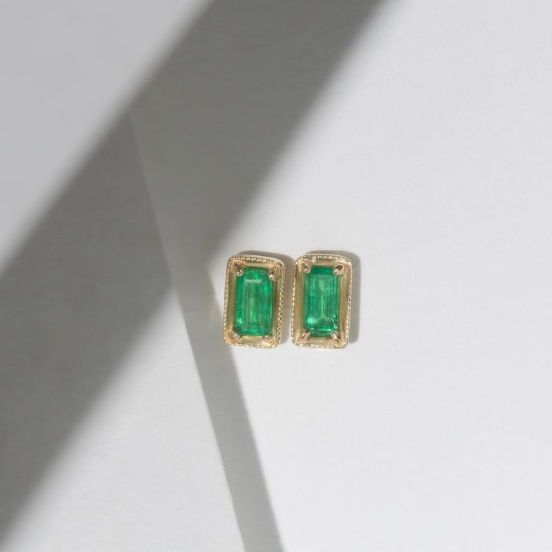 ILA 14KY Leone Baguette Emerald Stud Earrings