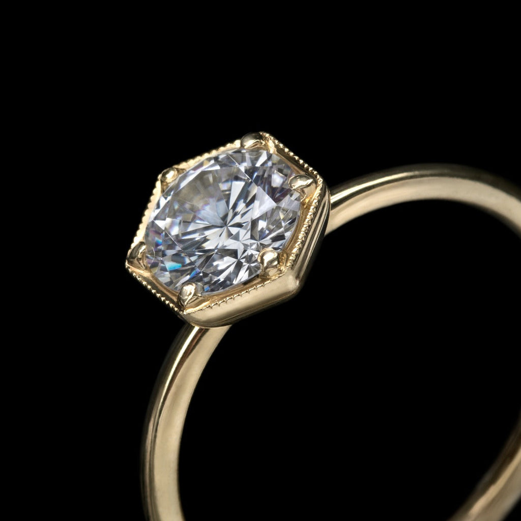 ILA Selene Round Diamond Engagement Ring 18K Yellow Gold