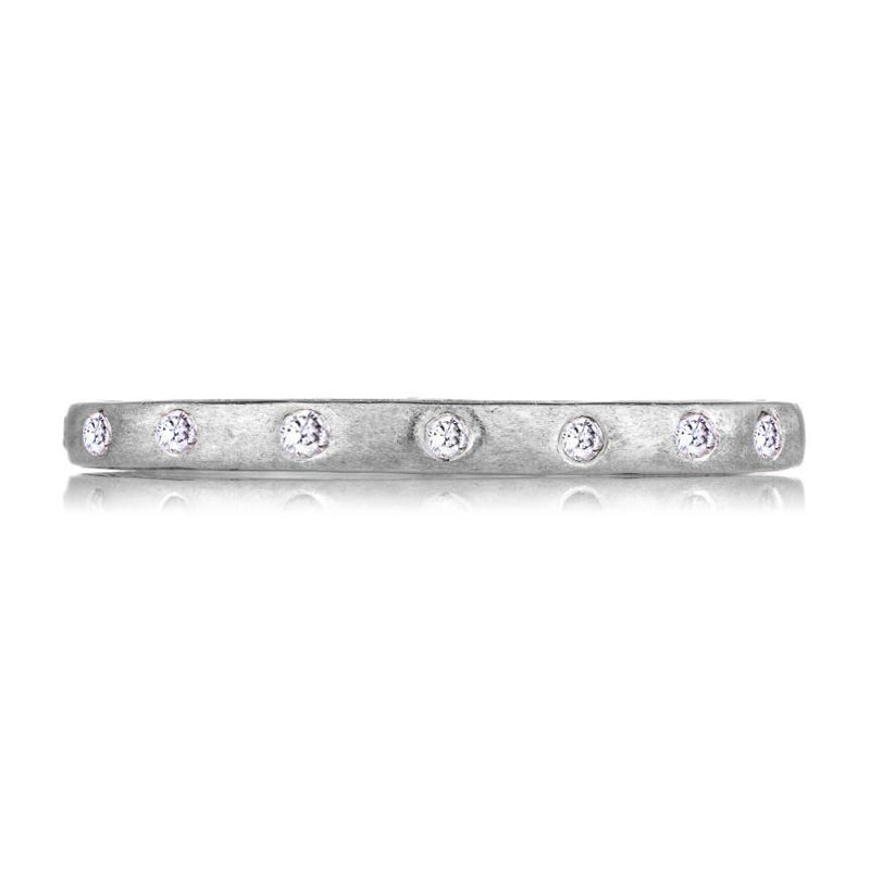 18K white gold narrow Dunes diamond eternity band