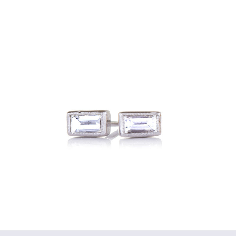 18K white gold petit baguette diamond stud earrings