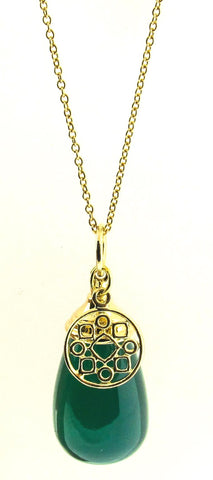 Syna green drop pendant in yellow gold