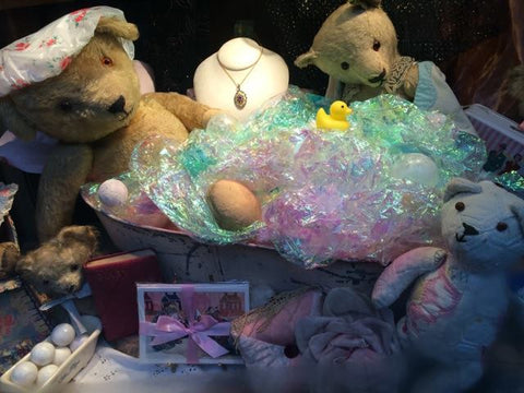 Photo of Fox's Gem Shop bubble bath teddy bear holiday window
