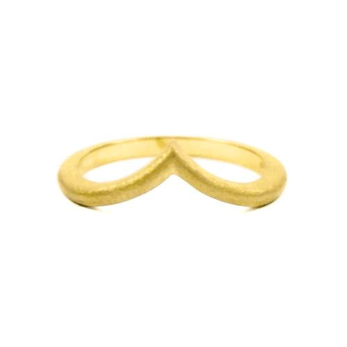 Samantha Louise yellow gold star tracer ring with simple arrow shape