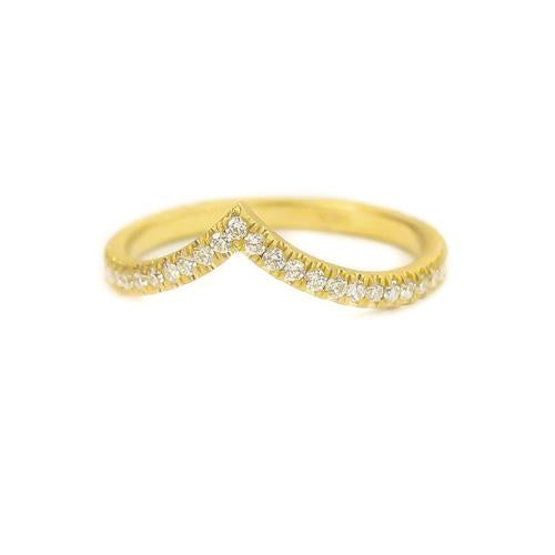 18k yellow gold Samantha Louise star tracer ring, chevron shaped with diamonds all along rim
