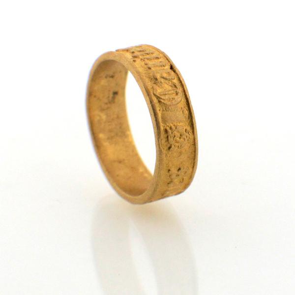 Suwa 18K Yellow Gold Renaissance Band 